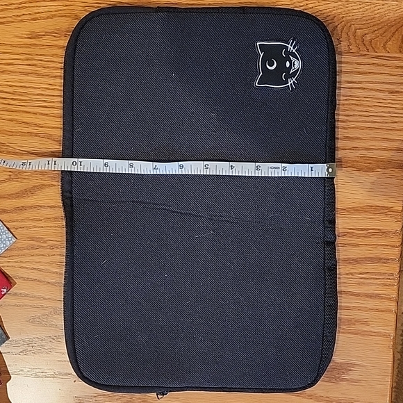 DropDead clothing co laptop/macbook case - Picture 8 of 8